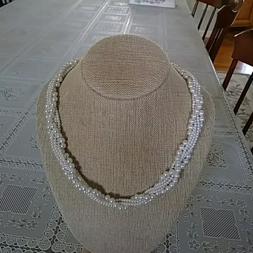 Pearl necklace